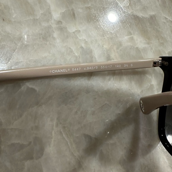 CHANEL sunglasses - Picture 6 of 7